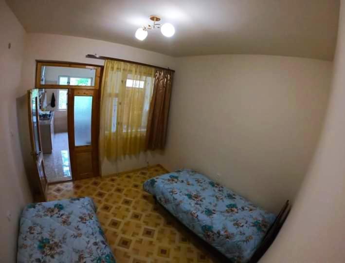 Nnn Guest House Goris Exterior foto